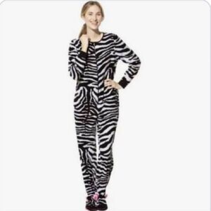 Nick & Nora Zebra Footie Pajamas